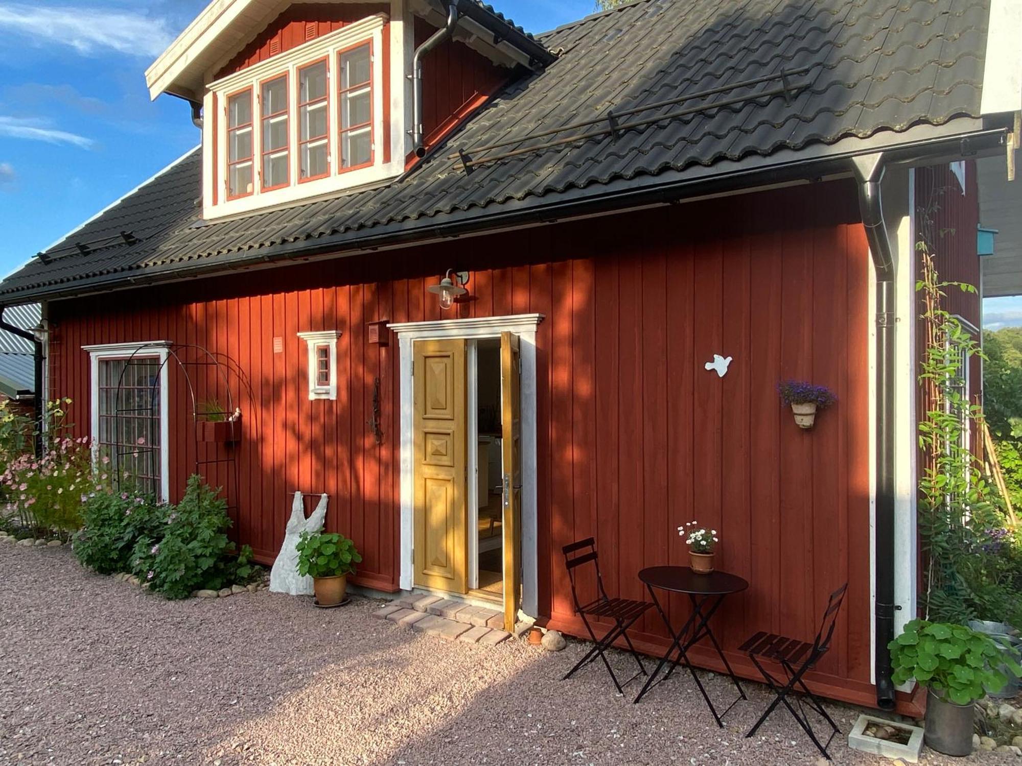 Roeda Huset Villa Hallstahammar Buitenkant foto